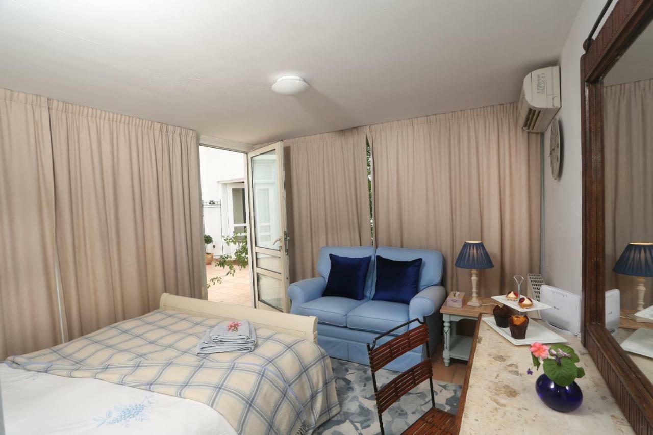Sunny Garden Studio Hotel Nicosia Exterior foto
